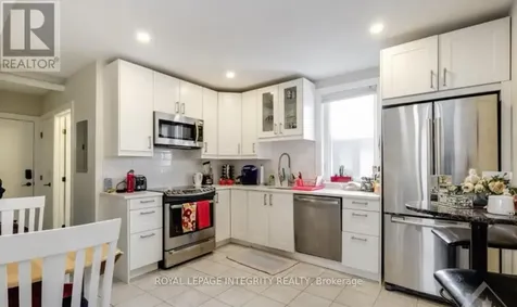 73 Renfrew Avenue Ottawa ON K1S 1Z4