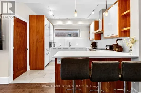 73 Renfrew Avenue Ottawa ON K1S 1Z4