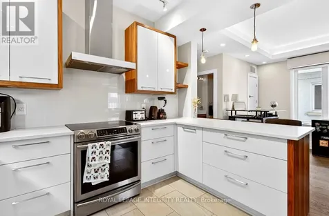 73 Renfrew Avenue Ottawa ON K1S 1Z4