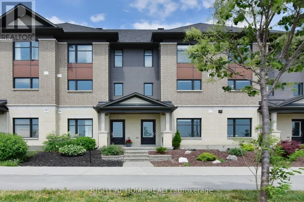 520 Silvertip Lane Ottawa ON K2T 0H7