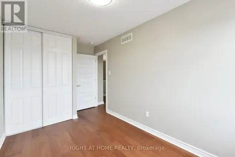 520 Silvertip Lane Ottawa ON K2T 0H7