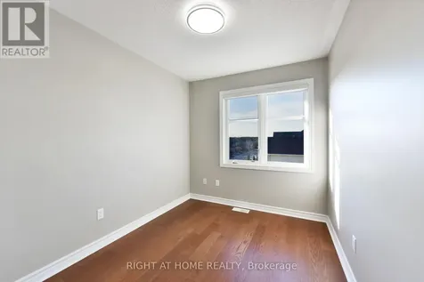 520 Silvertip Lane Ottawa ON K2T 0H7