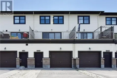 520 Silvertip Lane Ottawa ON K2T 0H7