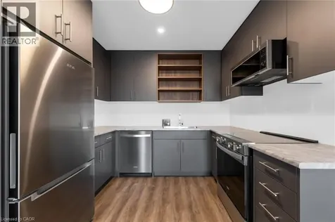 146 Everett Common St. Catharines ON L2P 0G8