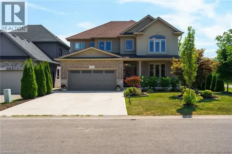 8952 Black Forest Crescent Niagara Falls ON L2H 0M8