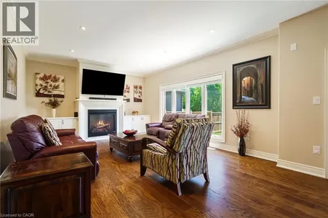 8952 Black Forest Crescent Niagara Falls ON L2H 0M8