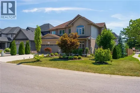 8952 Black Forest Crescent Niagara Falls ON L2H 0M8