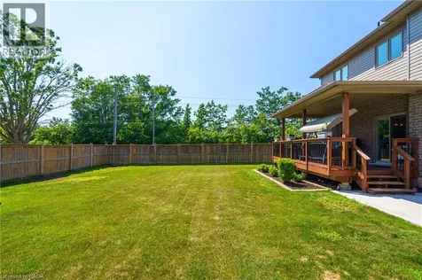 8952 Black Forest Crescent Niagara Falls ON L2H 0M8