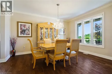 8952 Black Forest Crescent Niagara Falls ON L2H 0M8