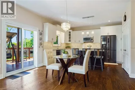 8952 Black Forest Crescent Niagara Falls ON L2H 0M8