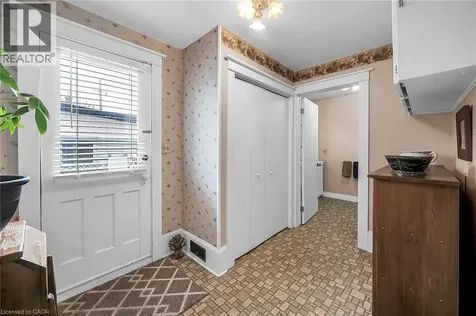 141 Mount Albion Road Hamilton ON L8K 5S7