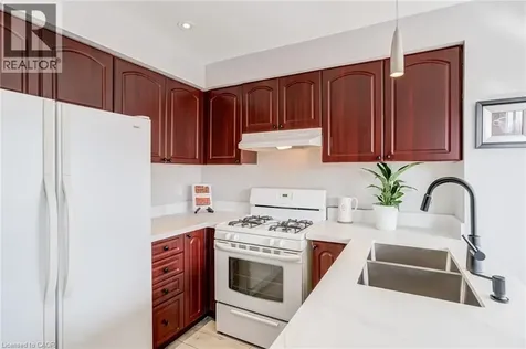 2055 Hunters Wood Drive Burlington ON L7M 2T9