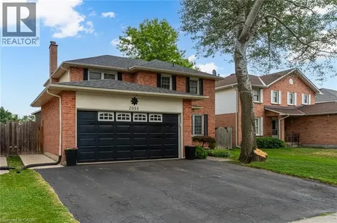 2055 Hunters Wood Drive Burlington ON L7M 2T9