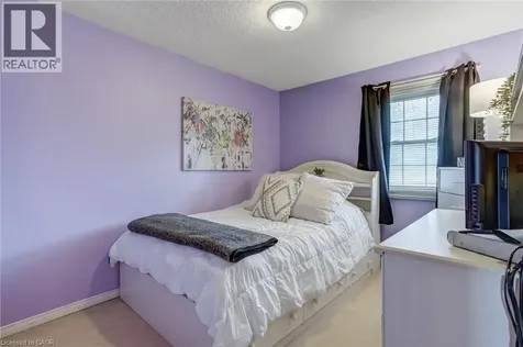 2055 Hunters Wood Drive Burlington ON L7M 2T9