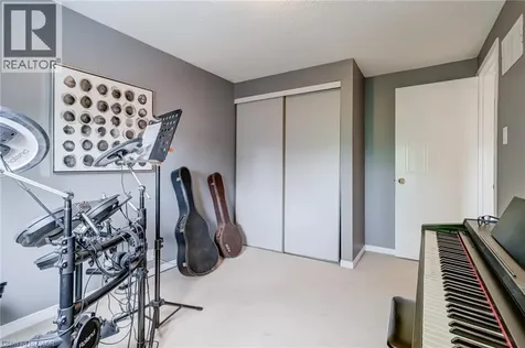 2055 Hunters Wood Drive Burlington ON L7M 2T9