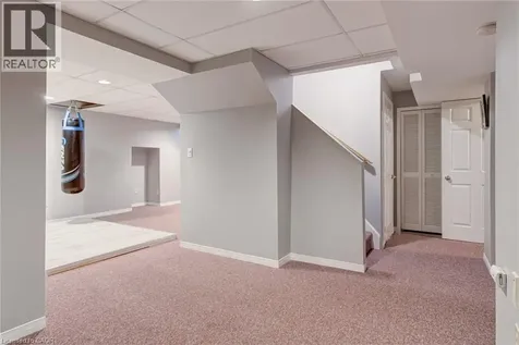 2055 Hunters Wood Drive Burlington ON L7M 2T9