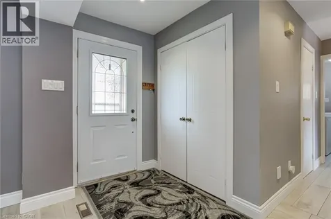 2055 Hunters Wood Drive Burlington ON L7M 2T9