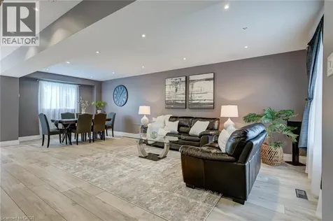 2055 Hunters Wood Drive Burlington ON L7M 2T9