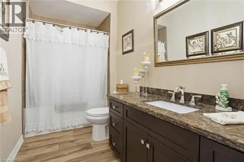 104 Anastasia Boulevard West Lincoln ON L0R 2A0