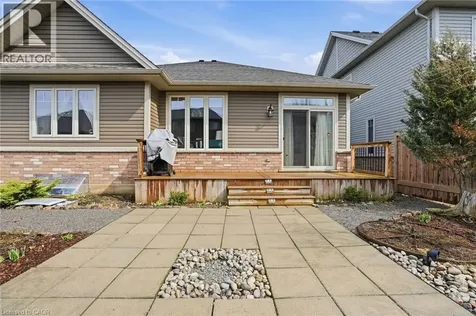 104 Anastasia Boulevard West Lincoln ON L0R 2A0