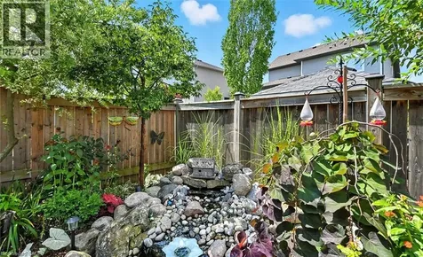 104 Anastasia Boulevard West Lincoln ON L0R 2A0