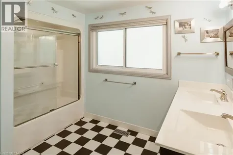 642 Cedargrove Place Waterloo ON N2L 4Y9