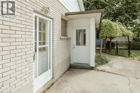 642 Cedargrove Place Waterloo ON N2L 4Y9