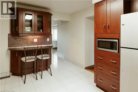 642 Cedargrove Place Waterloo ON N2L 4Y9