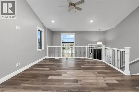 52 Belleview Drive Kingsville ON N0R 1B0