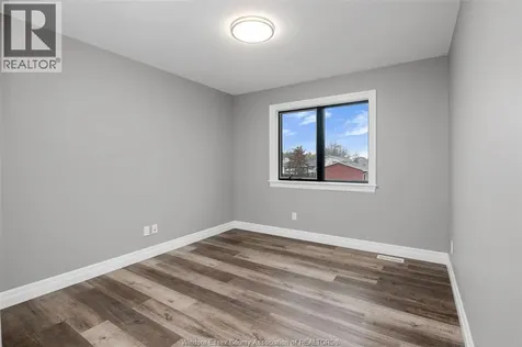52 Belleview Drive Kingsville ON N0R 1B0