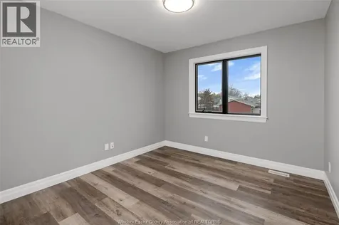 52 Belleview Drive Kingsville ON N0R 1B0