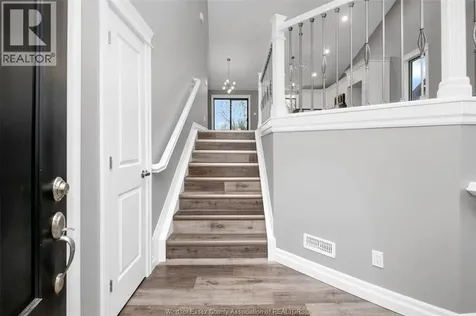 52 Belleview Drive Kingsville ON N0R 1B0