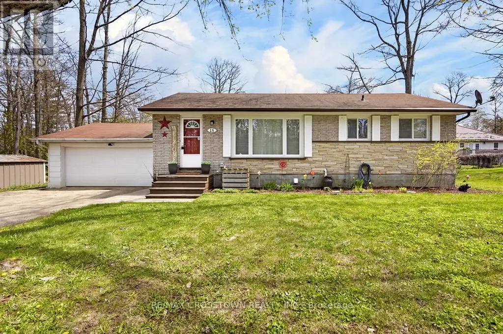 15 Smallman Drive Wasaga Beach ON L9Z 1L1