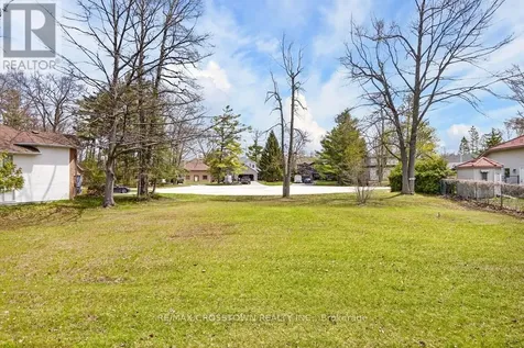 15 Smallman Drive Wasaga Beach ON L9Z 1L1