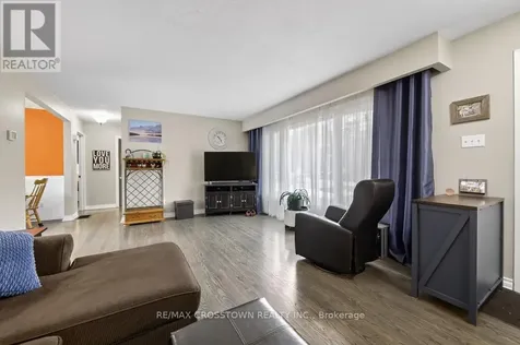 15 Smallman Drive Wasaga Beach ON L9Z 1L1