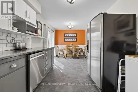 15 Smallman Drive Wasaga Beach ON L9Z 1L1