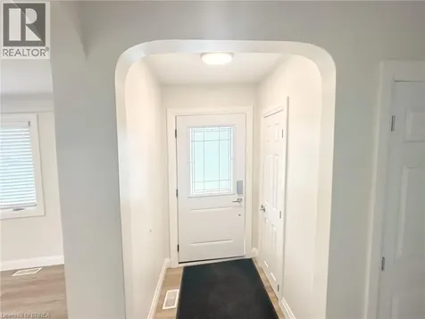 75 Henderson Avenue Brantford ON N3R 4W1