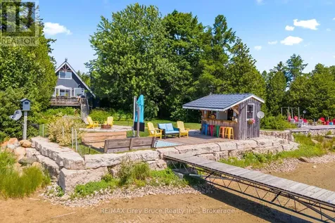 40 Aberdeen Avenue Northern Bruce Peninsula ON N0H 2T0