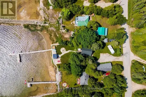 40 Aberdeen Avenue Northern Bruce Peninsula ON N0H 2T0