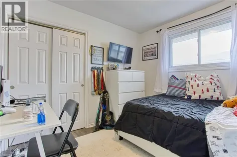 3 Elvia Court Stoney Creek ON L8G 3W8