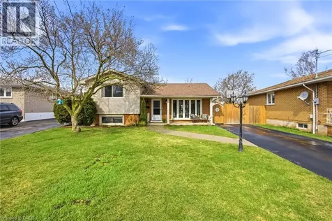 3 Elvia Court Stoney Creek ON L8G 3W8