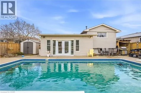3 Elvia Court Stoney Creek ON L8G 3W8