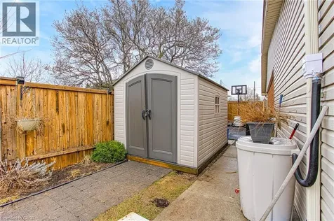 3 Elvia Court Stoney Creek ON L8G 3W8