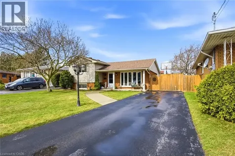 3 Elvia Court Stoney Creek ON L8G 3W8