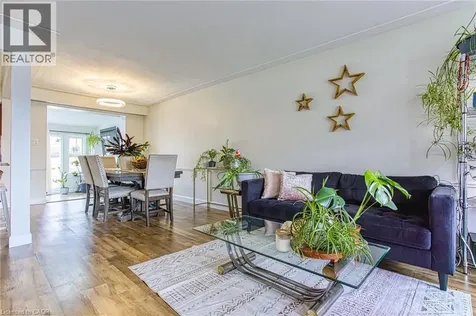 3 Elvia Court Stoney Creek ON L8G 3W8