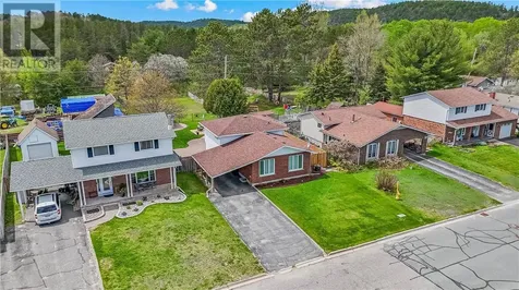 522 Bois Street Espanola ON P5E 1A7