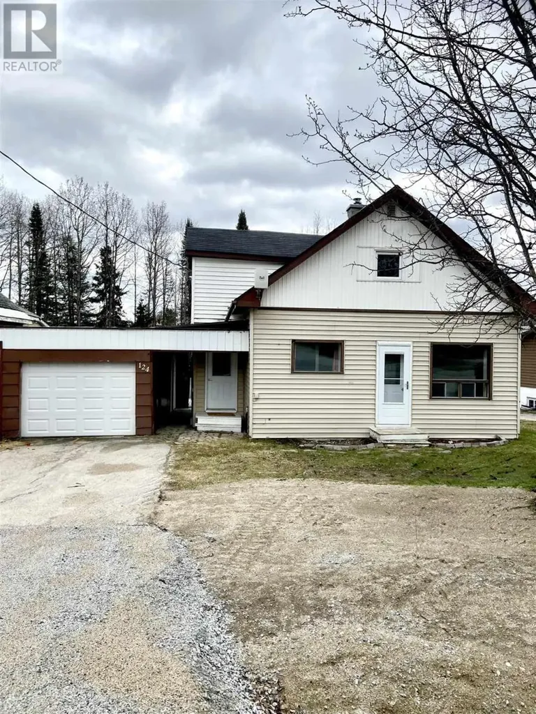 124 Third Avenue Hornepayne ON P0M 1Z0