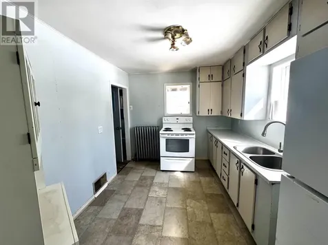 124 Third Avenue Hornepayne ON P0M 1Z0