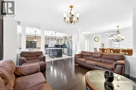 182 Irwin Avenue Ancaster ON L9K 0G2