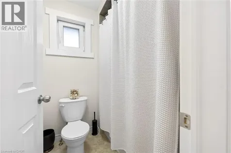 182 Irwin Avenue Ancaster ON L9K 0G2